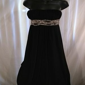 JS Boutique Black Strapless Prom Dress